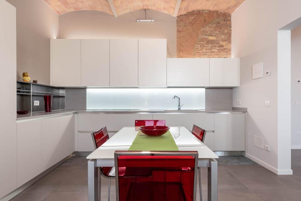 Siena Historic Center Stylish Flat With Balcony! Apartment ภายนอก รูปภาพ